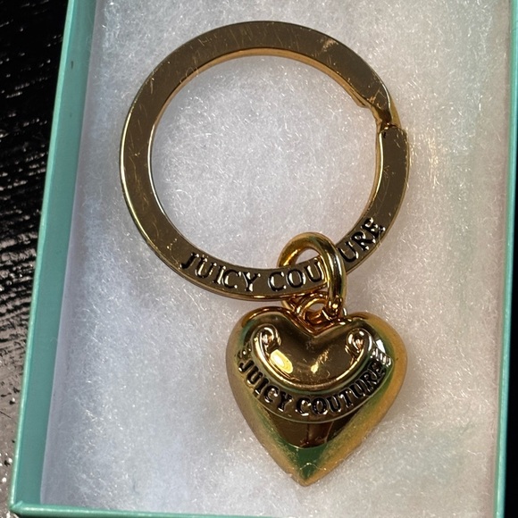 Vintage Juicy Couture gold puff heart key chain - Picture 2 of 7